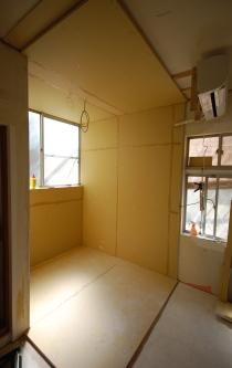 3重の防音室の製作過程　既存壁･天井･床補強